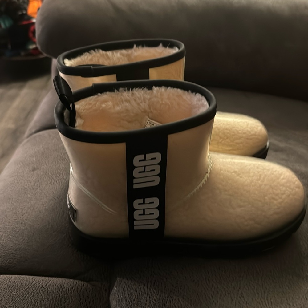 UGG Classic clear mini boot